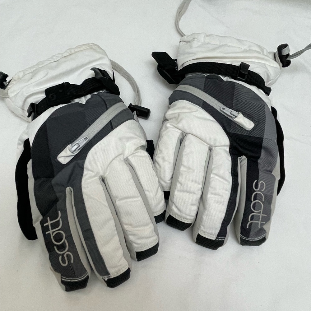 Scott White and Gray Winter Gloves. Women’s / unisex. Nonsmoking SZ 7/M
